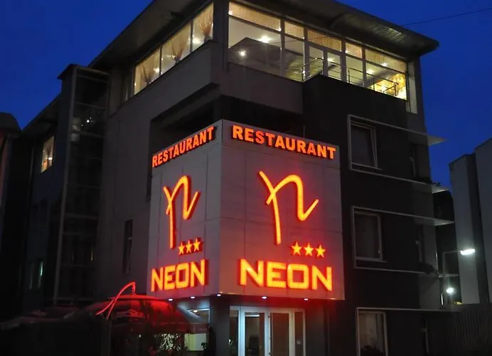Hotel Neon